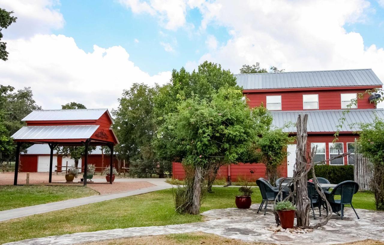 Ark Bunkhouse Fredericksburg Hideaway With Hot Tub Villa Екстериор снимка