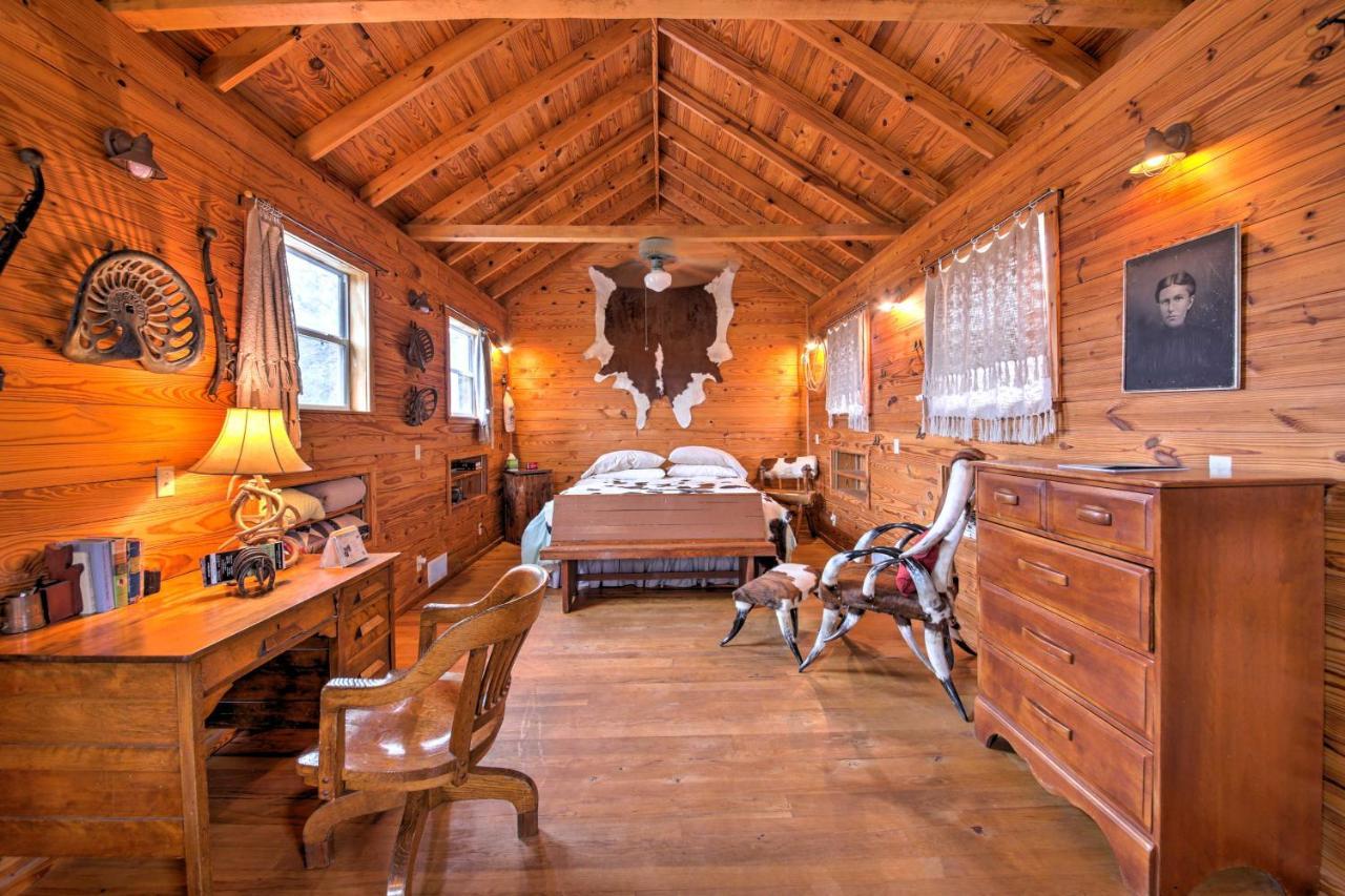 Ark Bunkhouse Fredericksburg Hideaway With Hot Tub Villa Екстериор снимка