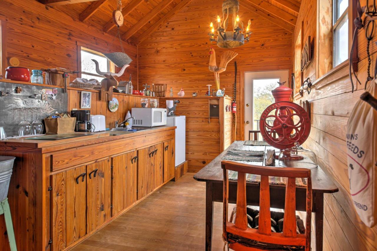 Ark Bunkhouse Fredericksburg Hideaway With Hot Tub Villa Екстериор снимка
