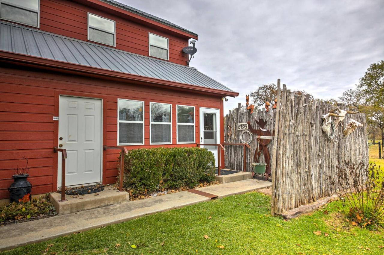 Ark Bunkhouse Fredericksburg Hideaway With Hot Tub Villa Екстериор снимка